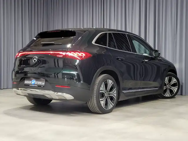 Mercedes-Benz Eqe view 3