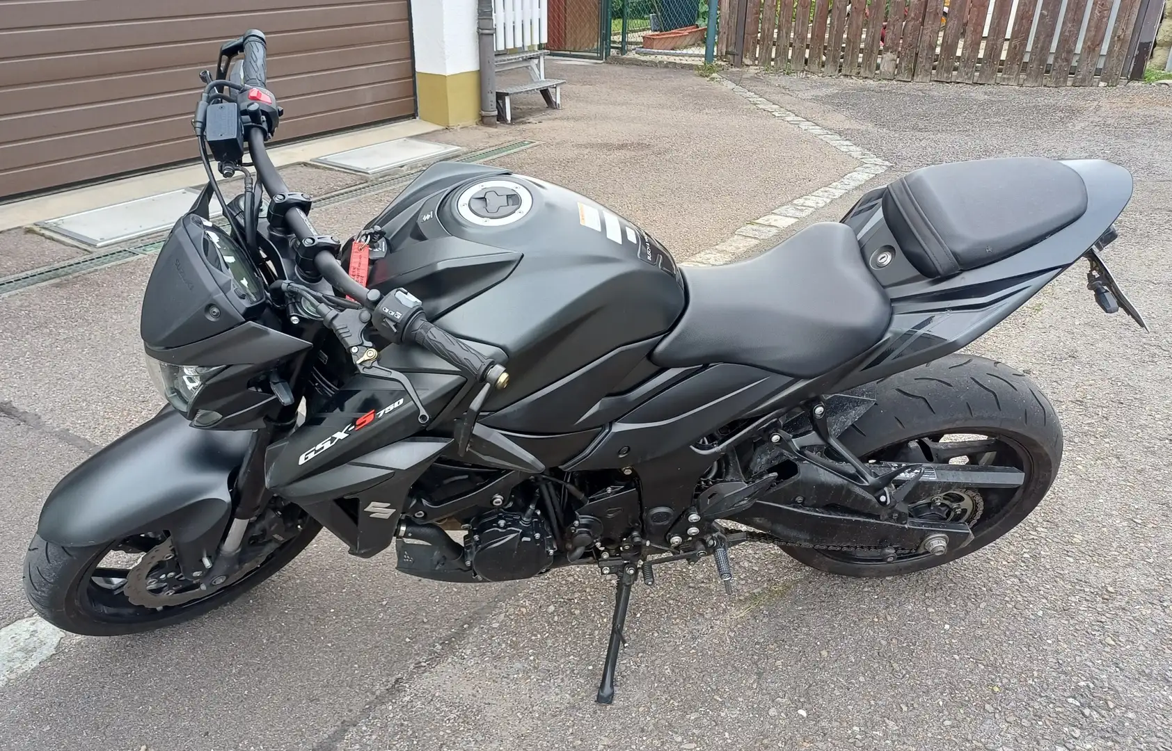 Suzuki GSX-S 750 Black Edition + Höherlegung Negru - 2