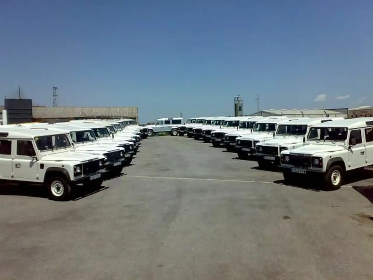 Land Rover Defender 110 SW E Blanco - 1