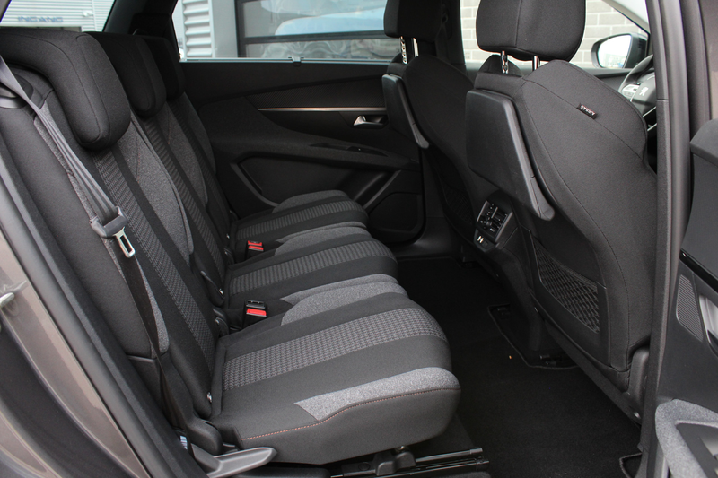 Peugeot 5008 1.2 PureTech Active Pack Business / 7 Persoons / C — photo 11