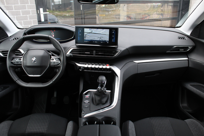 Peugeot 5008 1.2 PureTech Active Pack Business / 7 Persoons / C — photo 2