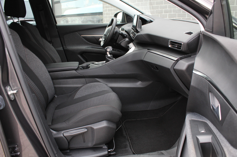Peugeot 5008 1.2 PureTech Active Pack Business / 7 Persoons / C — photo 9