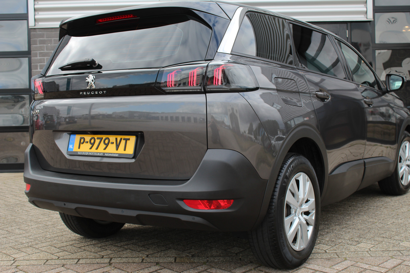 Peugeot 5008 1.2 PureTech Active Pack Business / 7 Persoons / C — photo 26