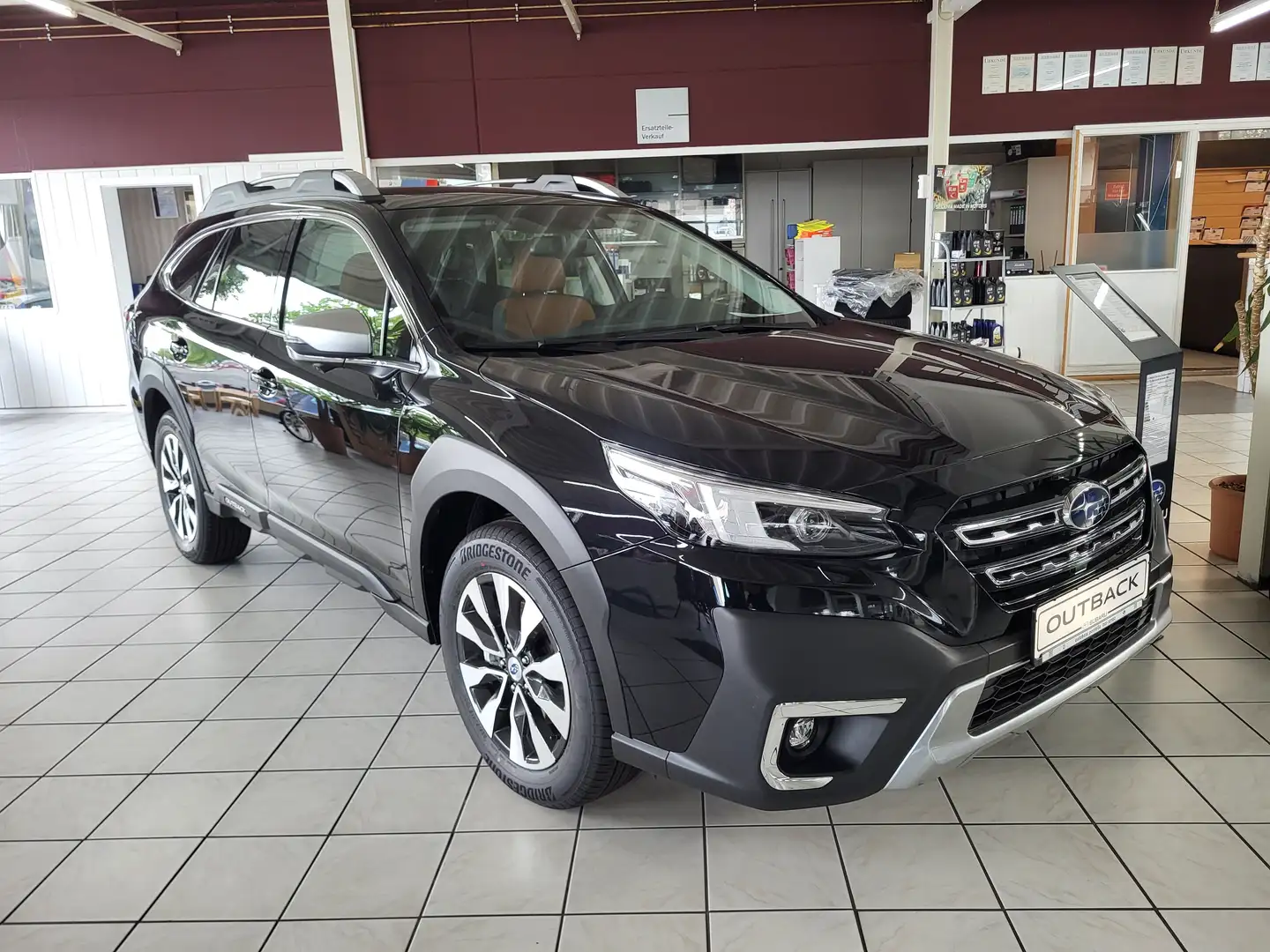 Subaru OUTBACK Platinum 2.5i Allrad Automatik Zwart - 1