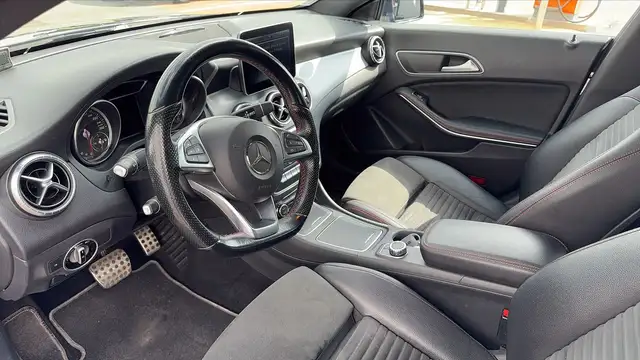 Mercedes-Benz Cla view 8