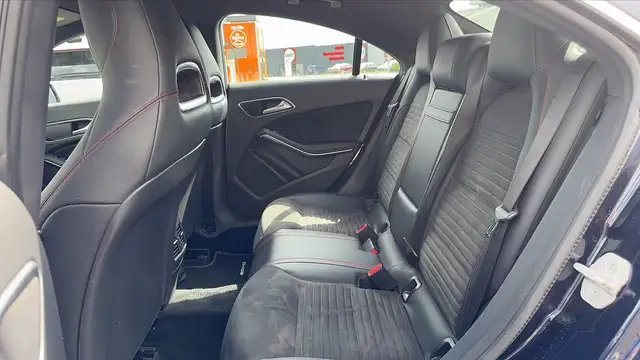 Mercedes-Benz Cla view 9