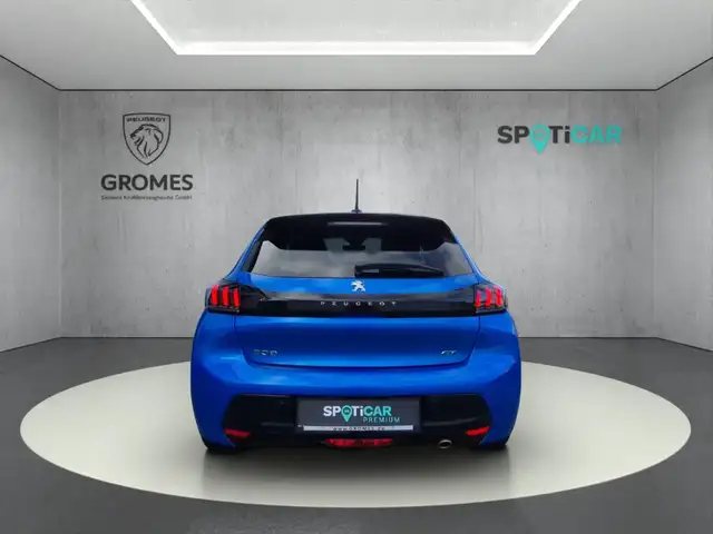 Peugeot 208 view 4