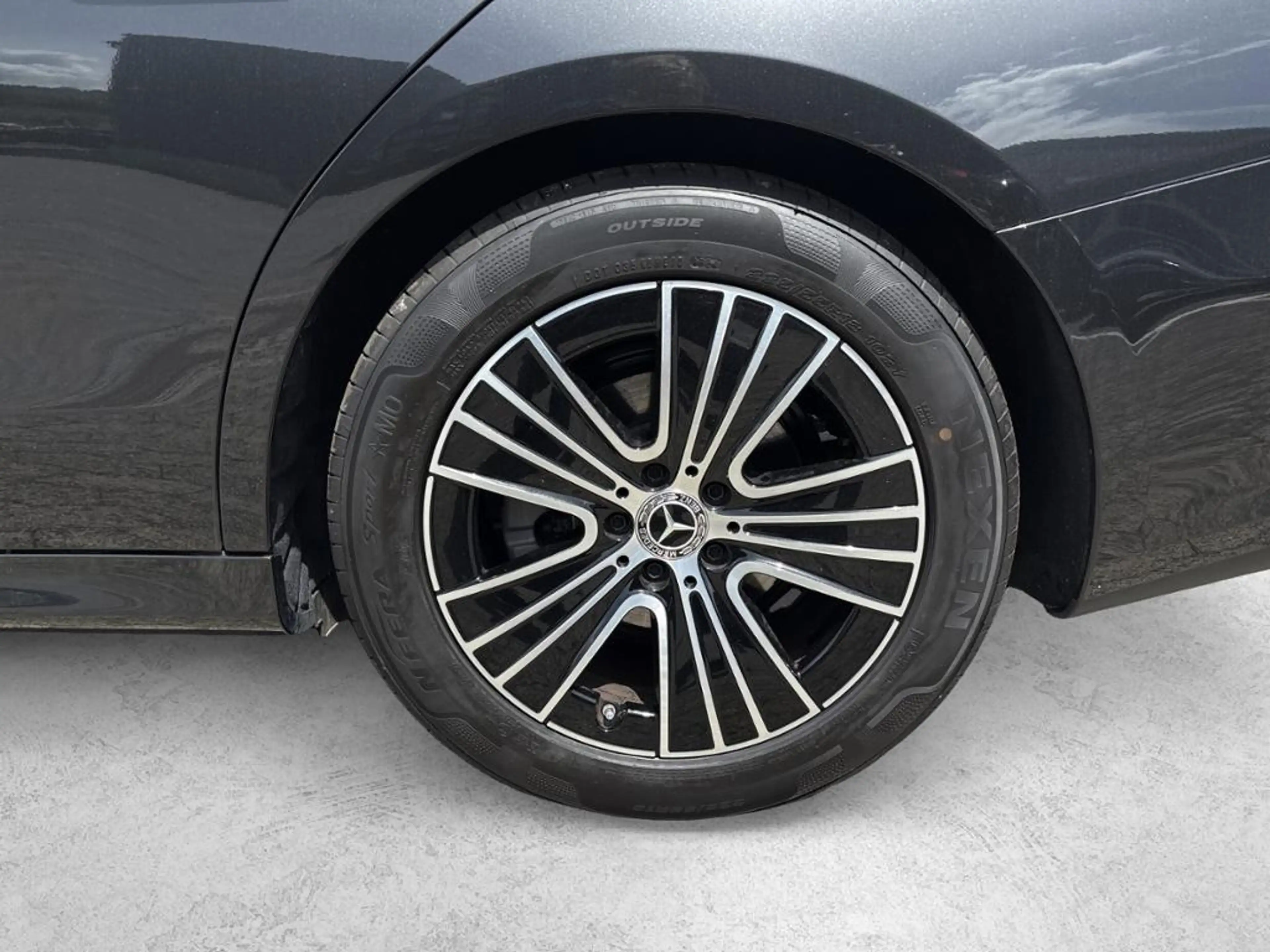 Mercedes-Benz E 200 4MATIC T-Modell Avantgarde AHK Distronic — photo 4