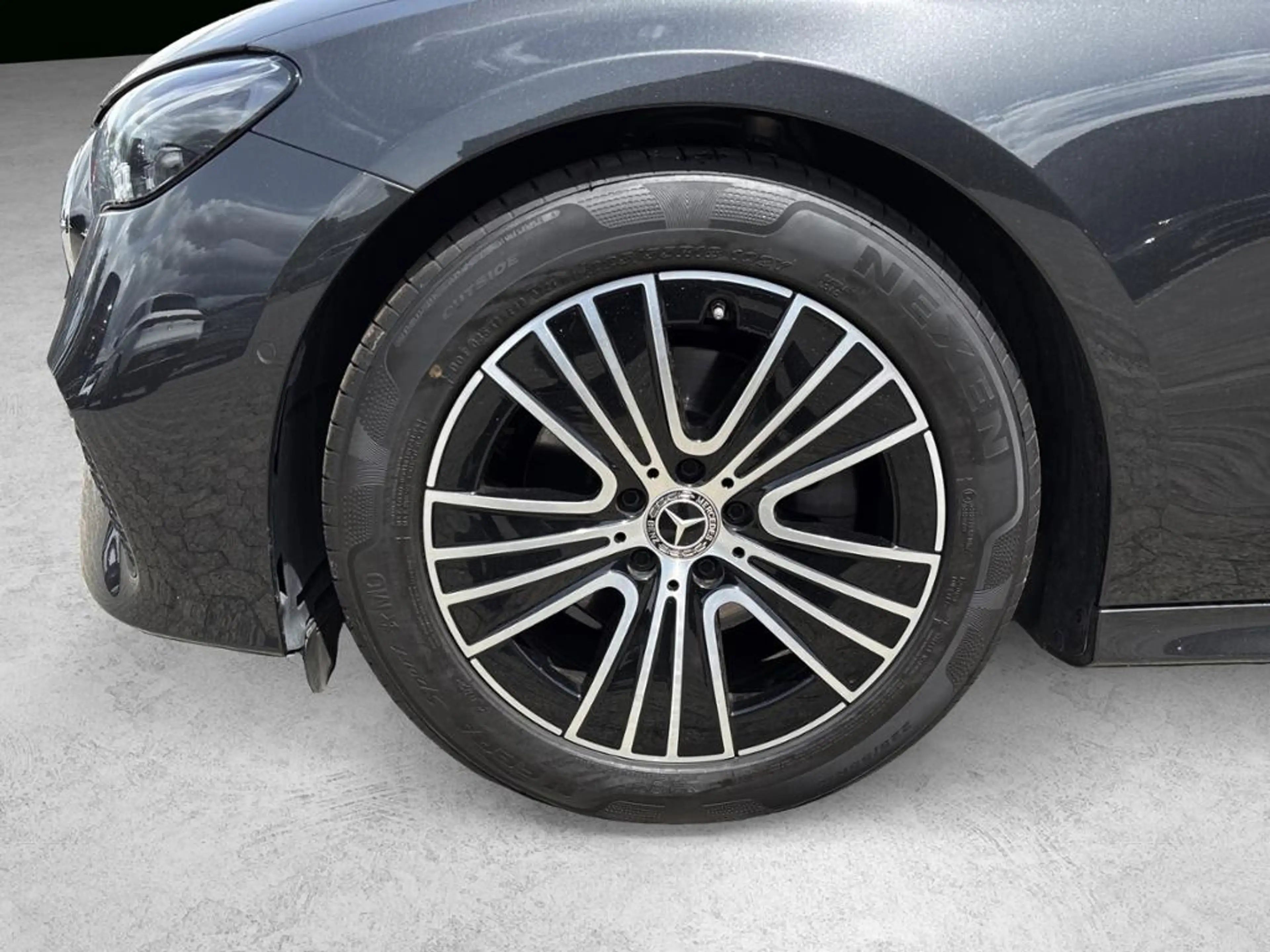 Mercedes-Benz E 200 4MATIC T-Modell Avantgarde AHK Distronic — photo 3