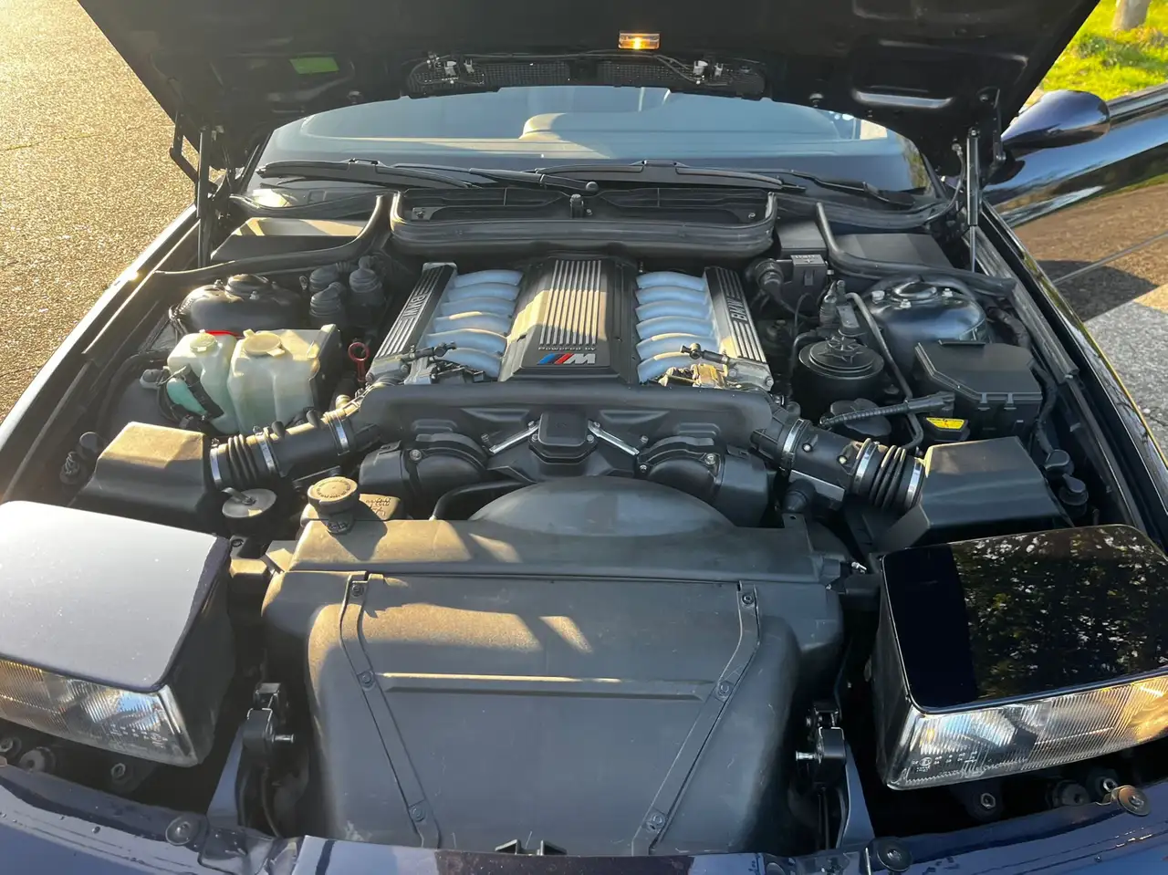 BMW 850CSi, foto 6