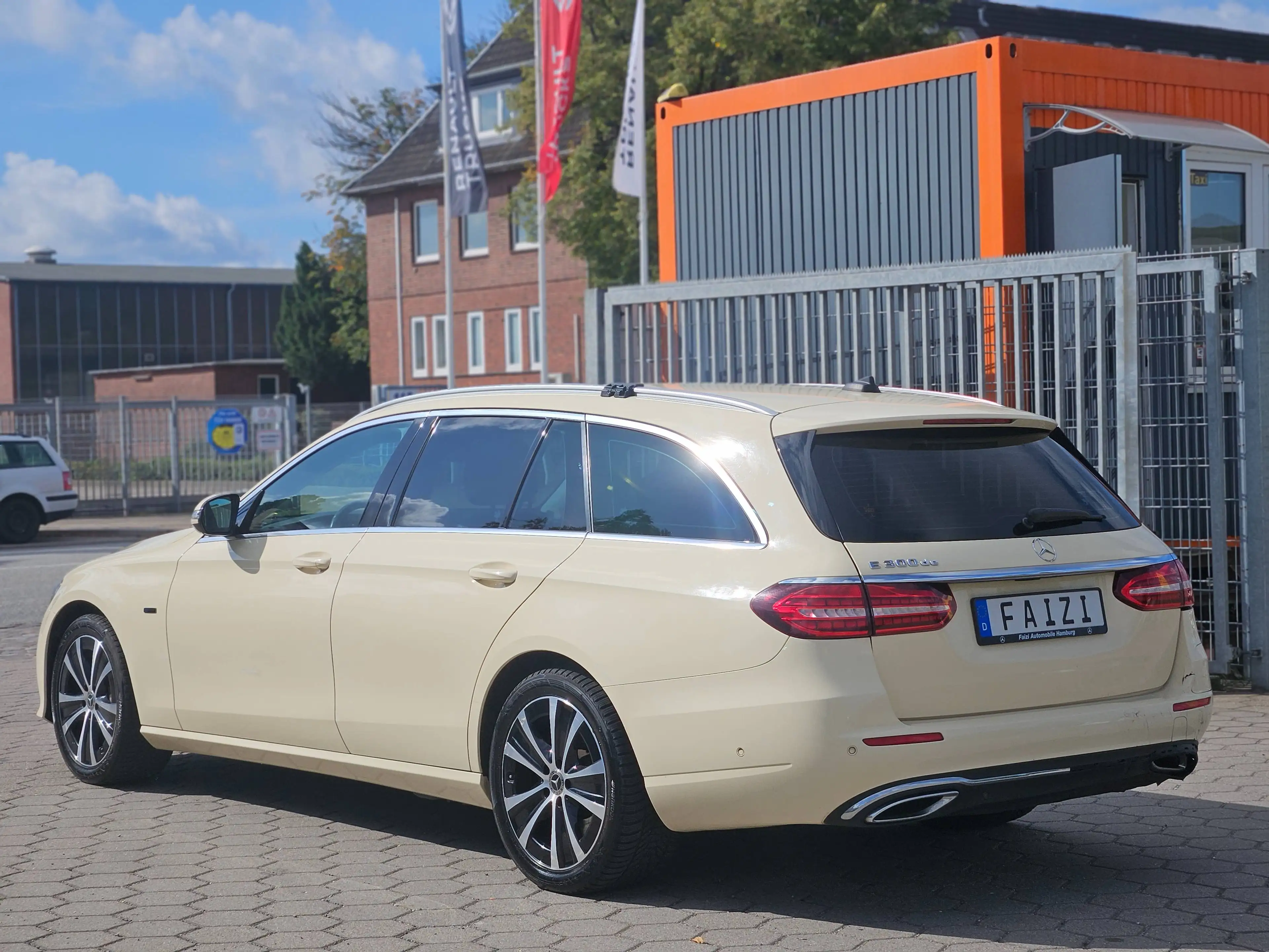 Mercedes-Benz E 300 de T-Modell Plug-In Hybrid Navi Kamera PDC — photo 5