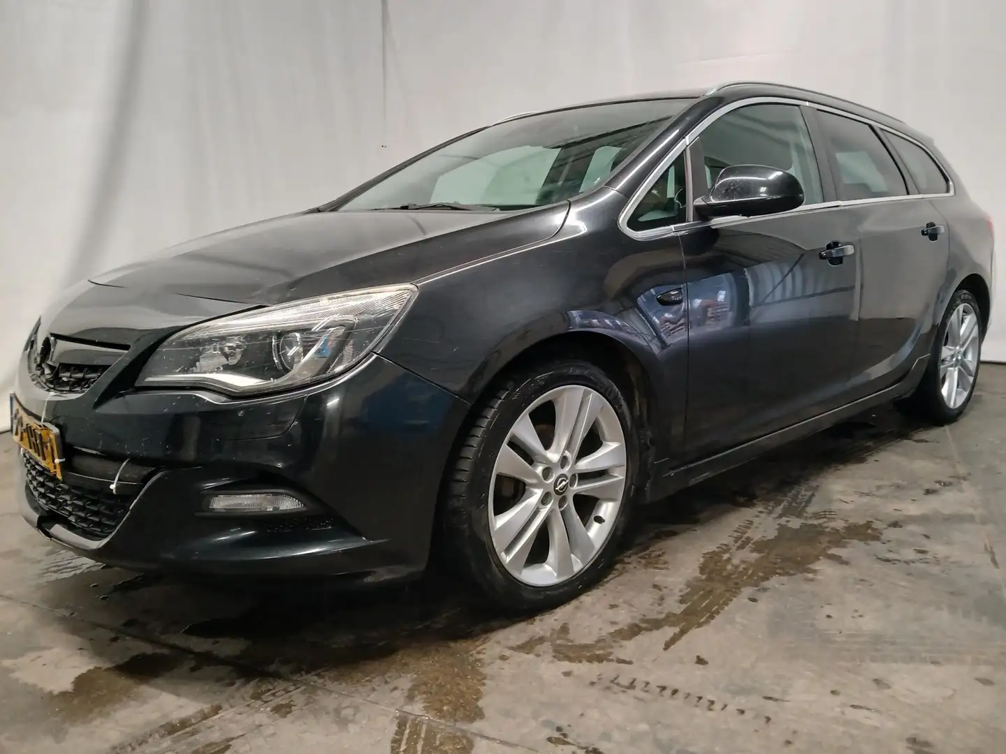 Opel Astra Sports Tourer 1.4 Turbo Sport - Airco - Navi -Trek Zwart - 2