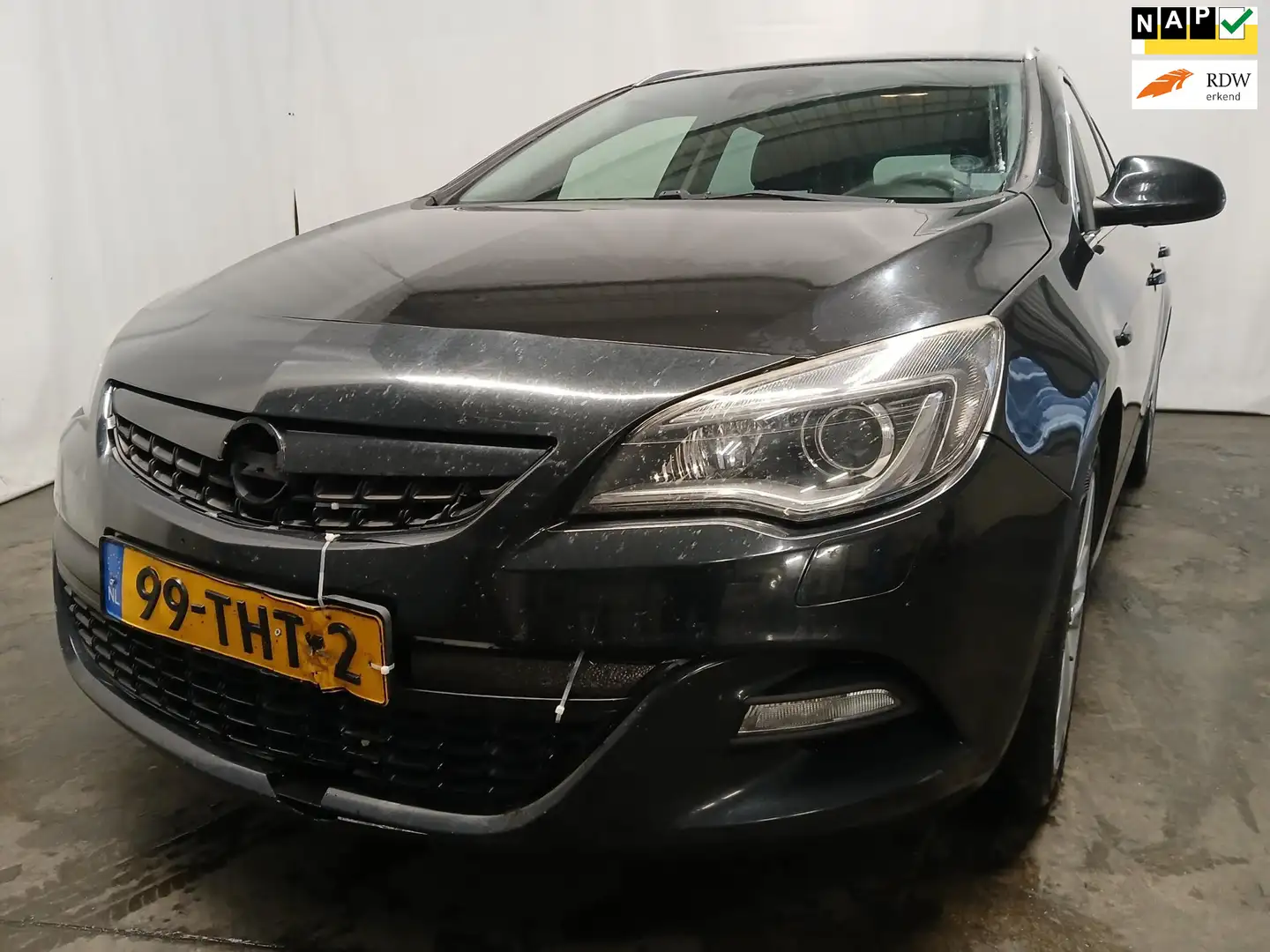 Opel Astra Sports Tourer 1.4 Turbo Sport - Airco - Navi -Trek Zwart - 1