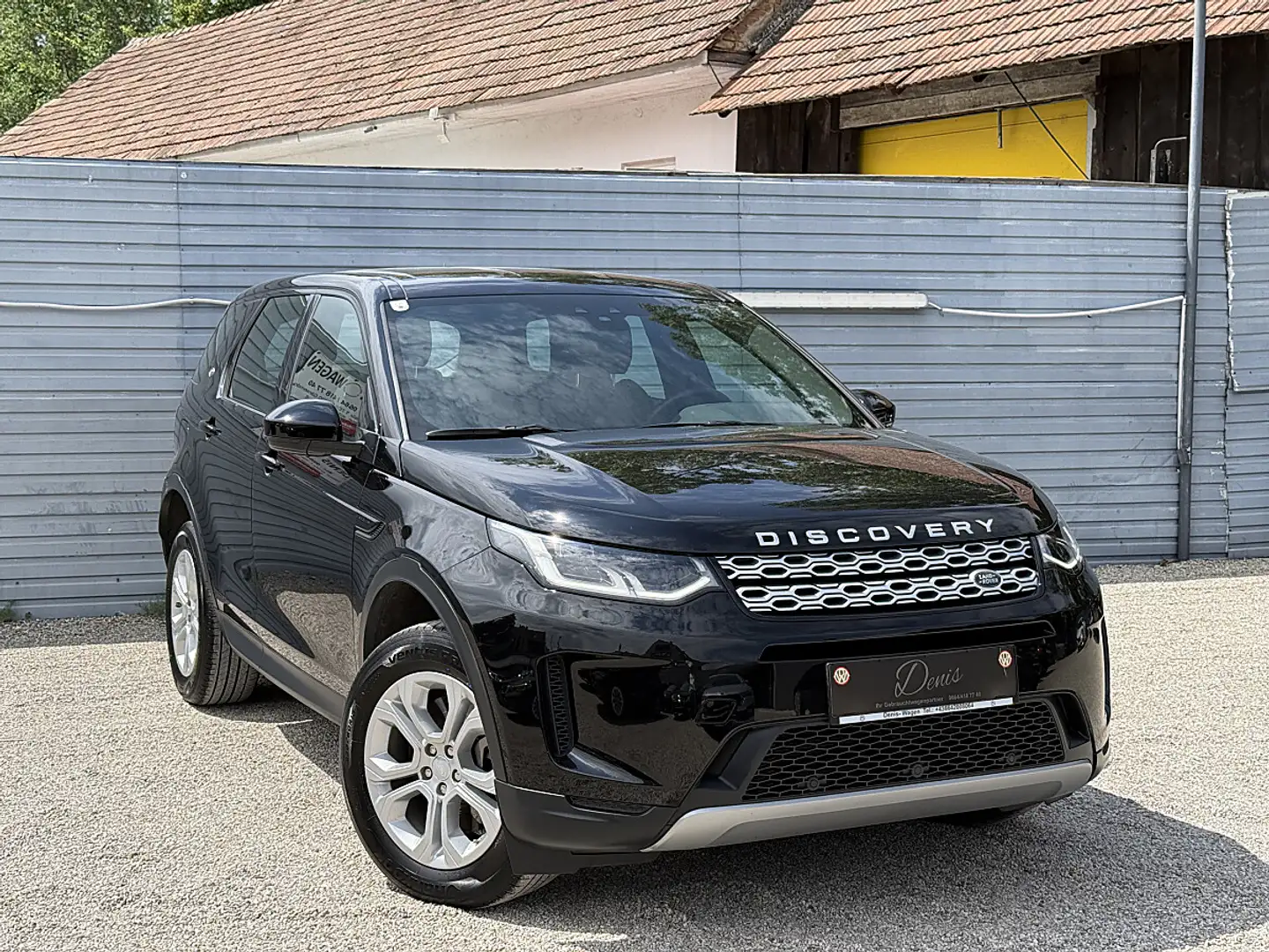 Land Rover Discovery Sport D150 Schwarz - 2