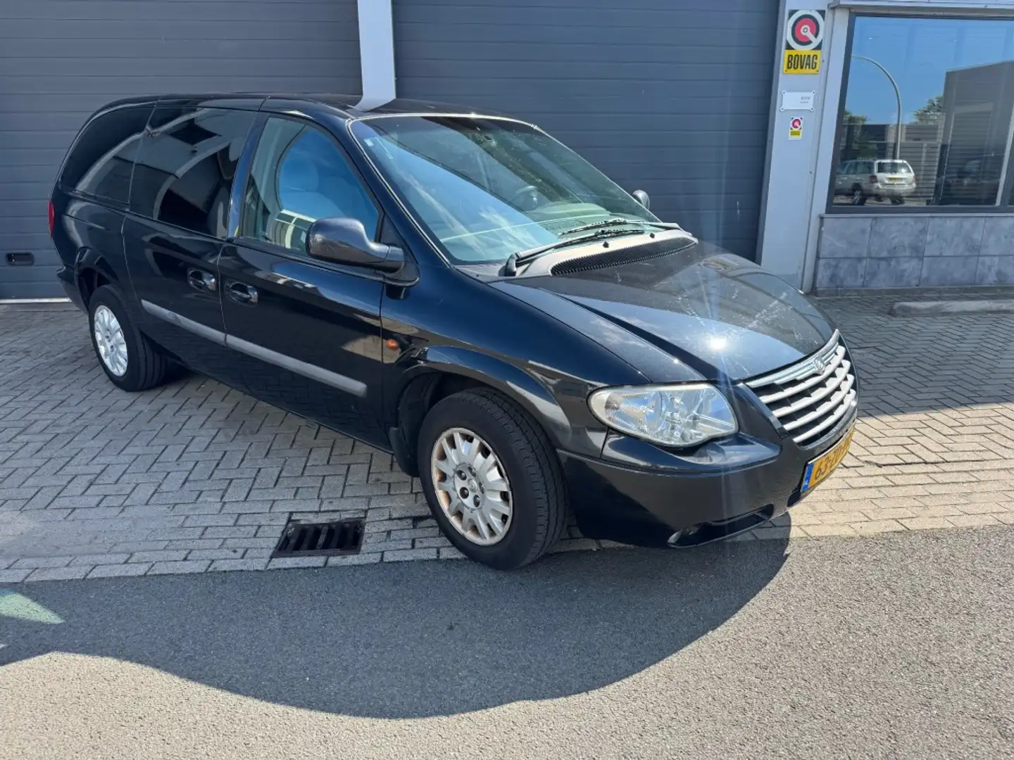 Chrysler Grand Voyager 3.3i V6 Business Edition Noir - 2