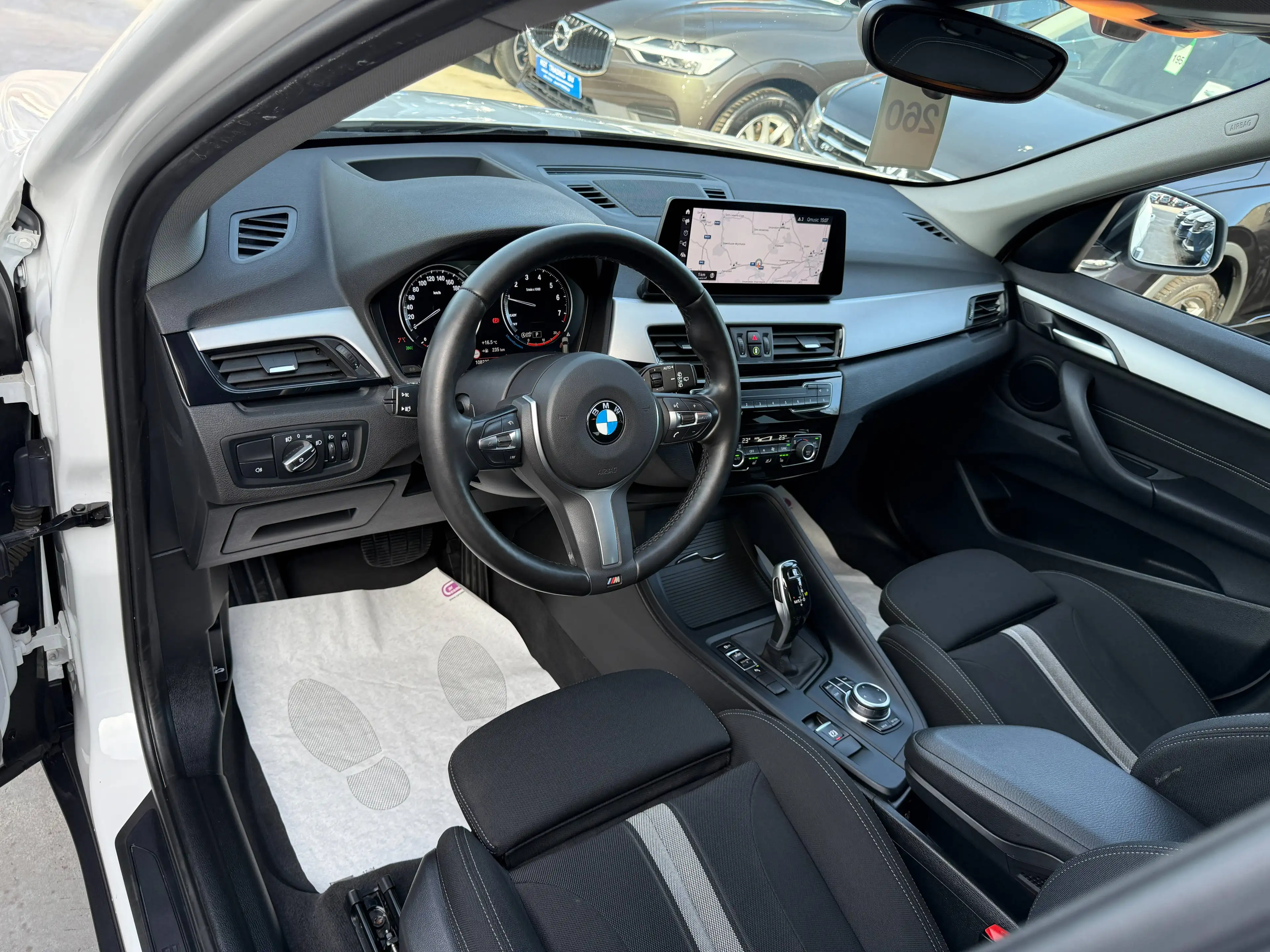 BMW X1 1.5i AUTOMAAT FULL LED NAVI CAMERA HEAD-UP DAB PDC — photo 12