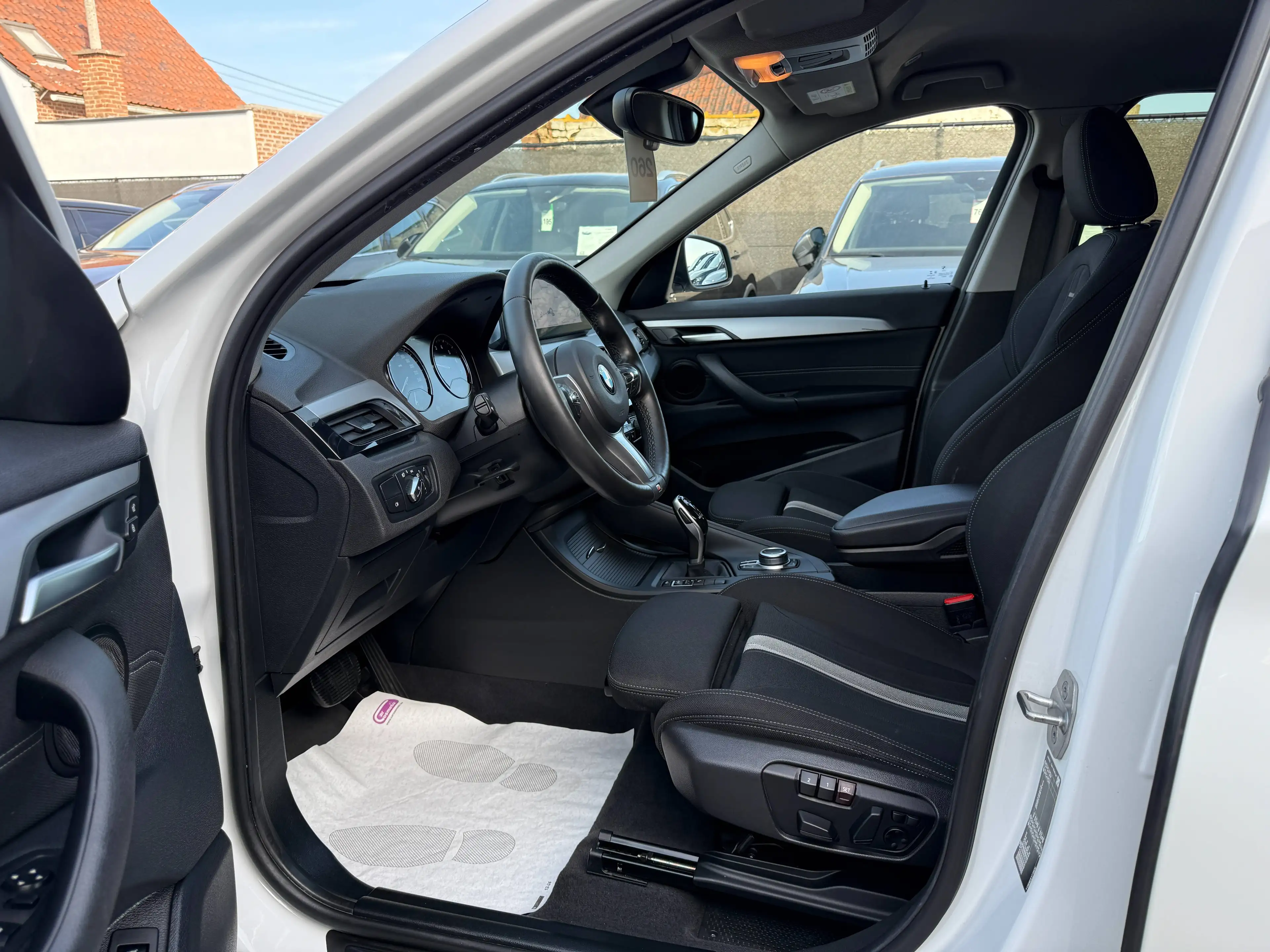 BMW X1 1.5i AUTOMAAT FULL LED NAVI CAMERA HEAD-UP DAB PDC — photo 11