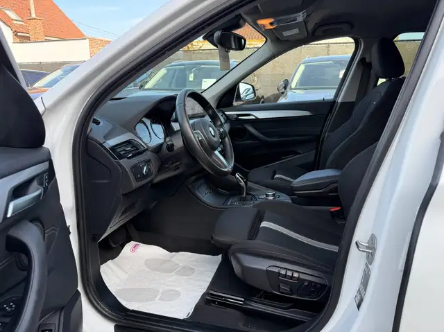 BMW X1 view 11