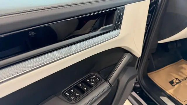 Porsche Cayenne III E-Hybrid PHEV 21,8 kWh Aut. Ansicht 33