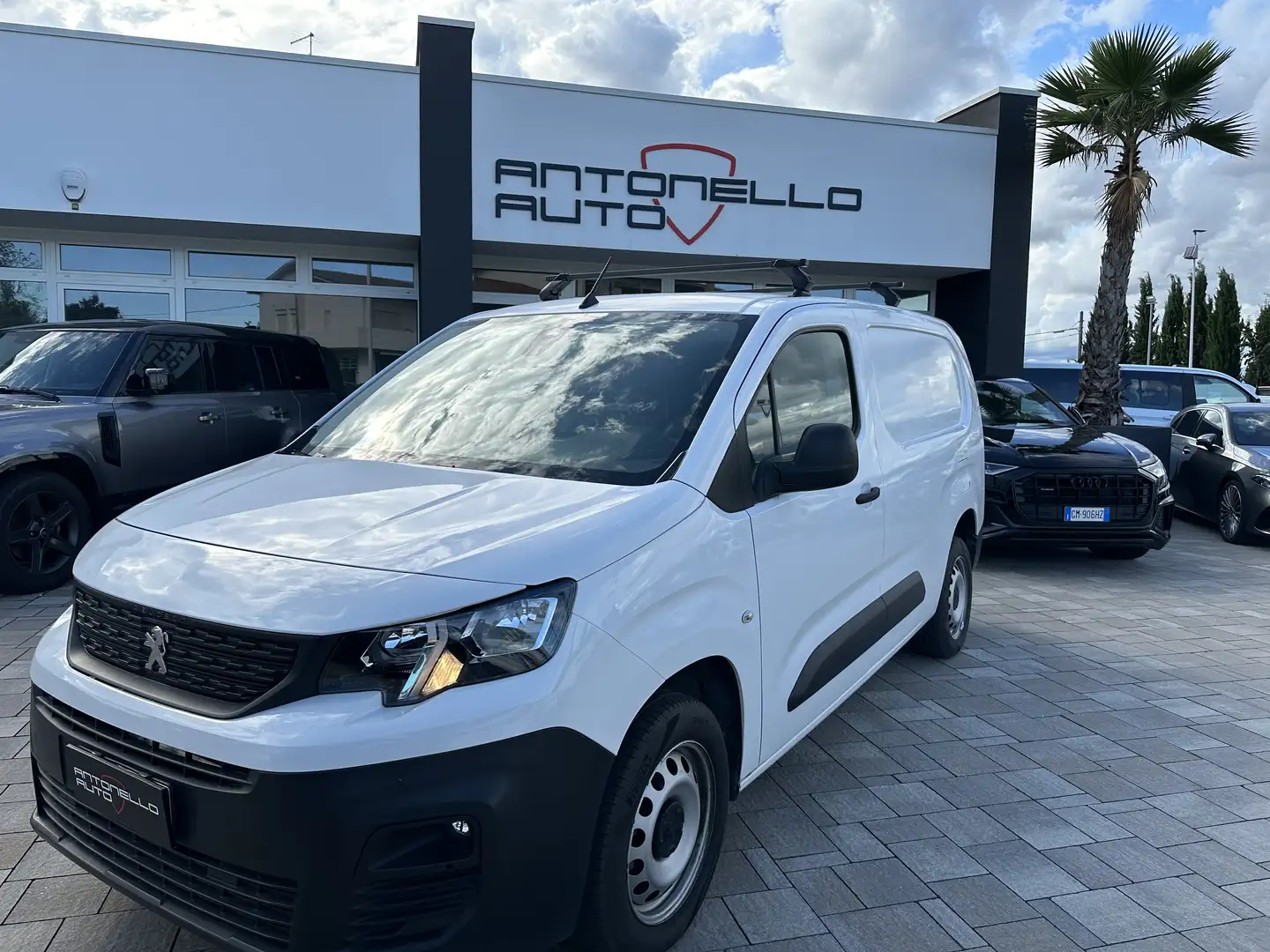Peugeot Partner 1.5 BlueHdi 130cv L2 Premium Cargo Blanco - 1