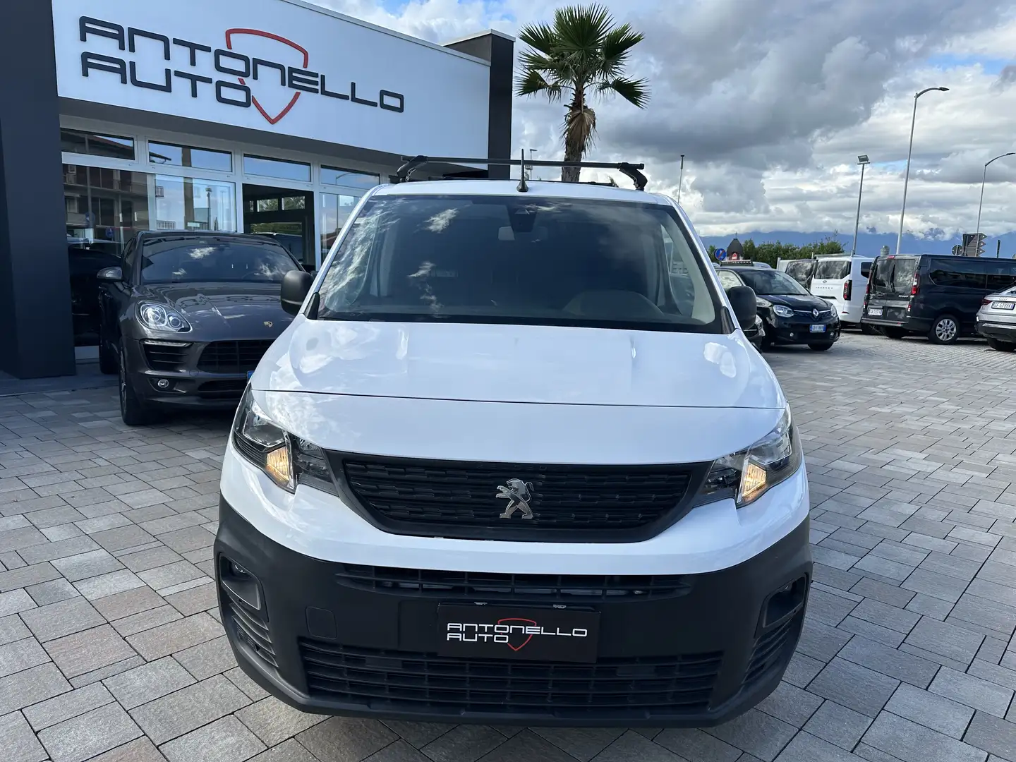 Peugeot Partner 1.5 BlueHdi 130cv L2 Premium Cargo Blanco - 2