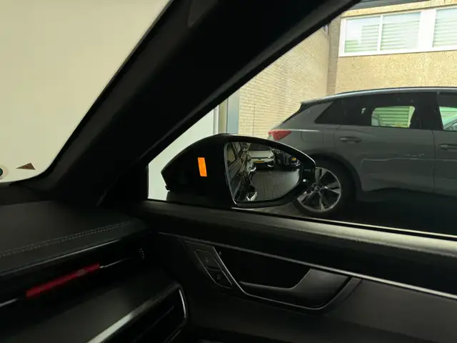 Audi A6 view 24