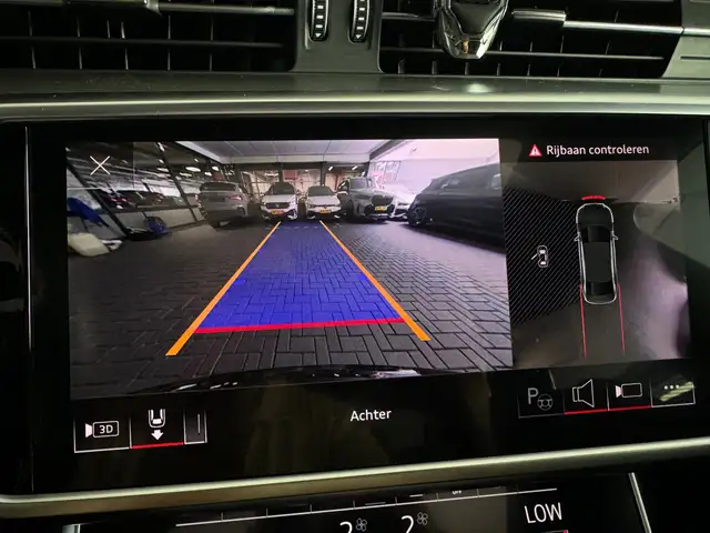 Audi A6 view 21