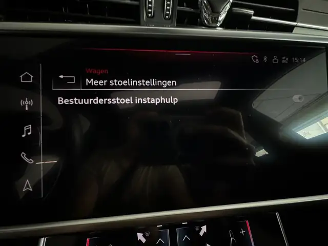 Audi A6 view 26