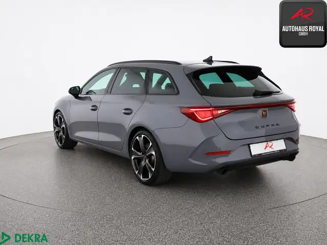 Cupra Leon view 3