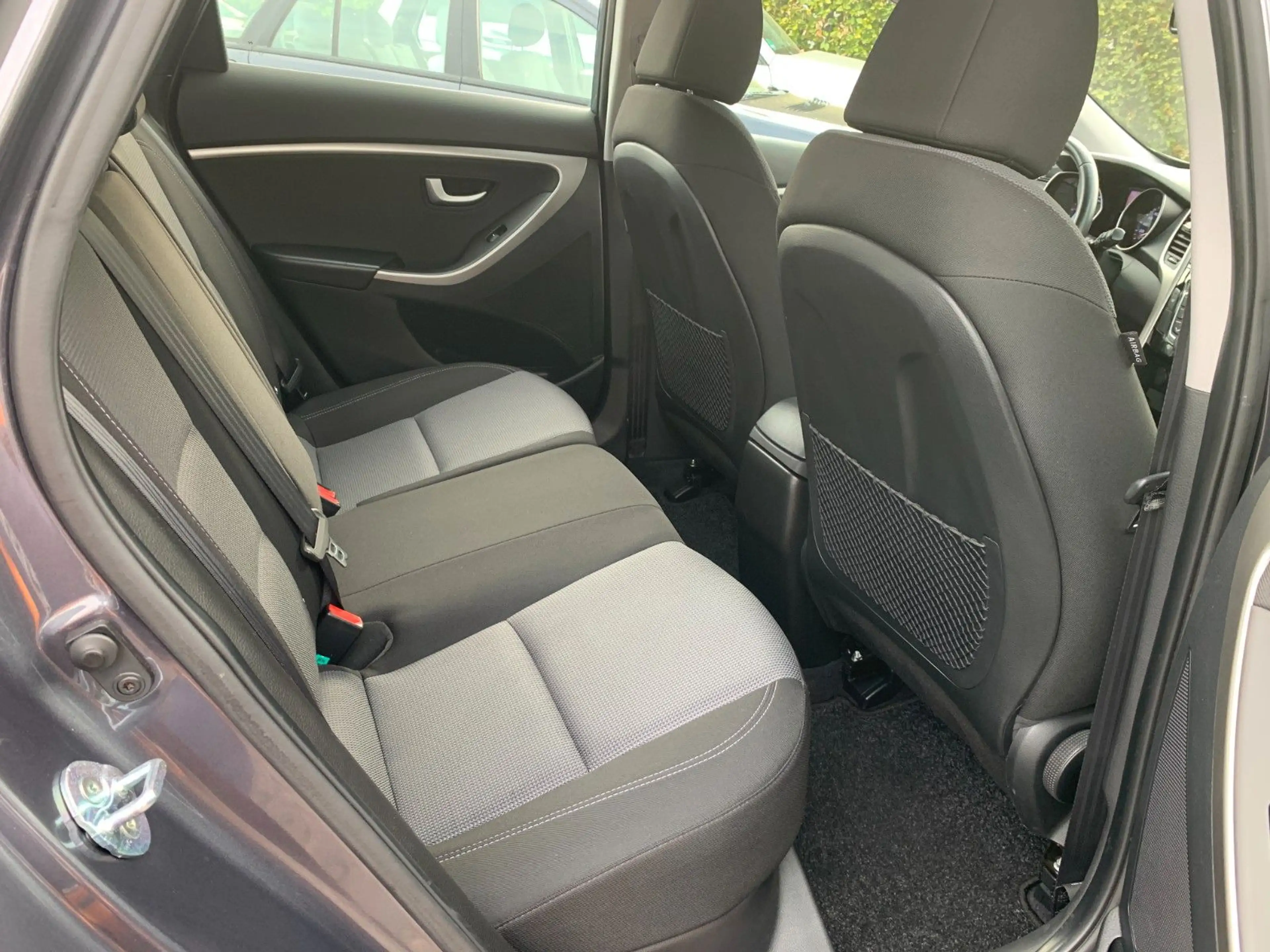 Hyundai i30 YES!*Klima*Cam*Navi*1 Hand* — photo 5