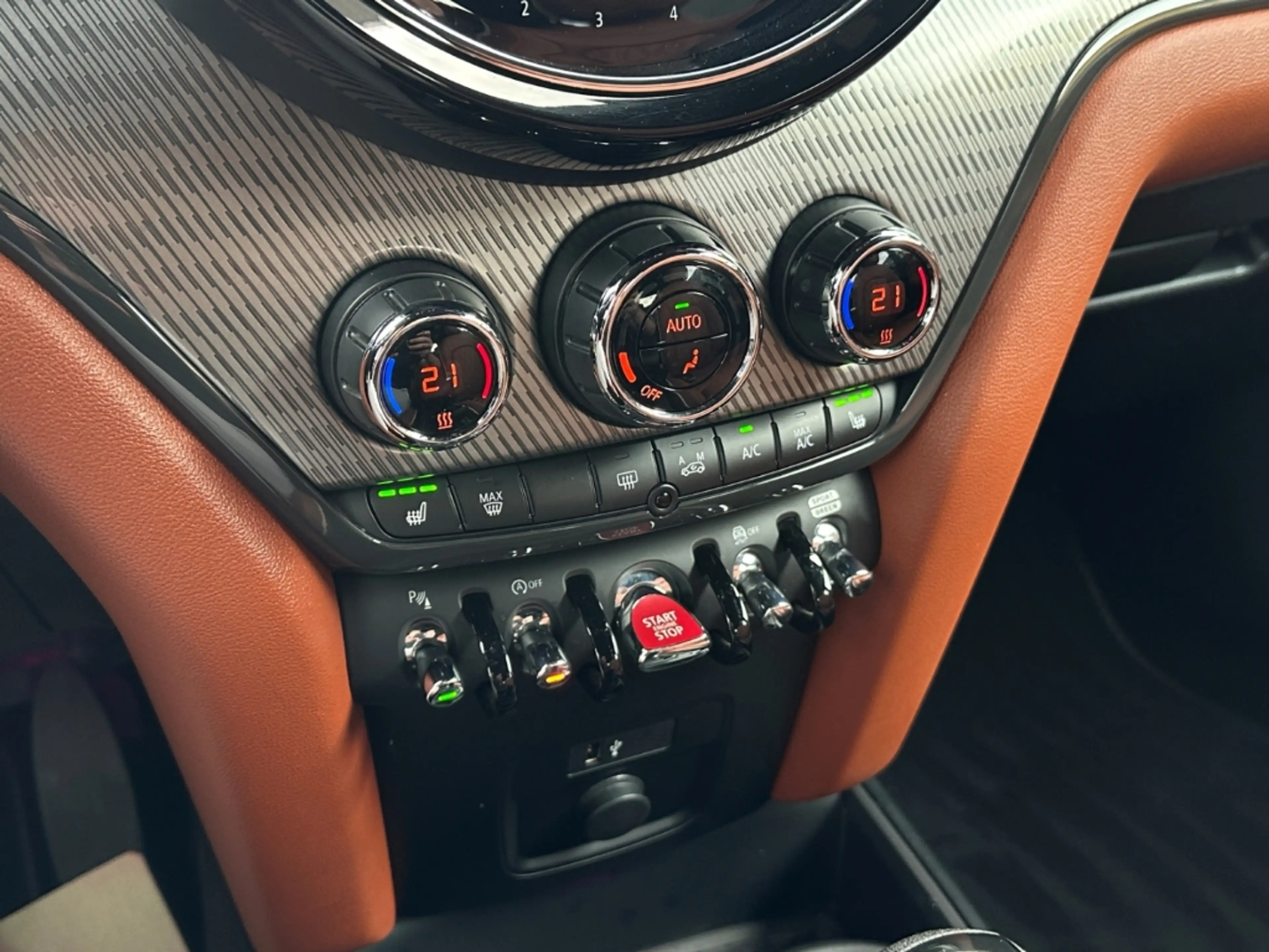 MINI Cooper S Countryman ALL4 HUD ACC CHESTER KAMERA — photo 12