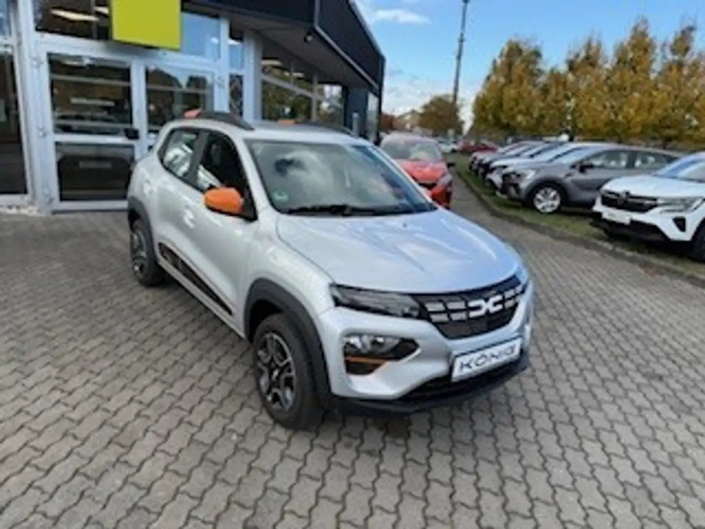 Dacia Spring ESSENTIA Silber - 2