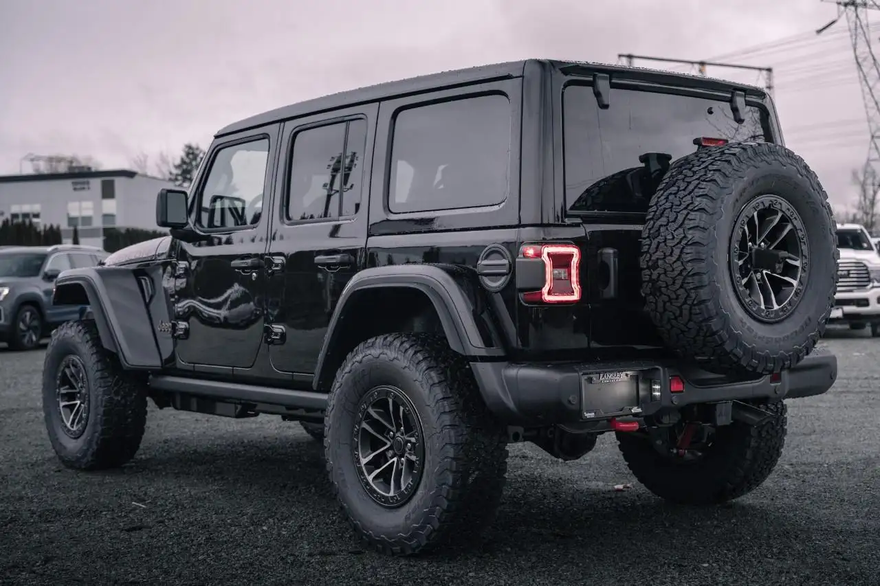 Jeep Wrangler снимка Jeep Wrangler