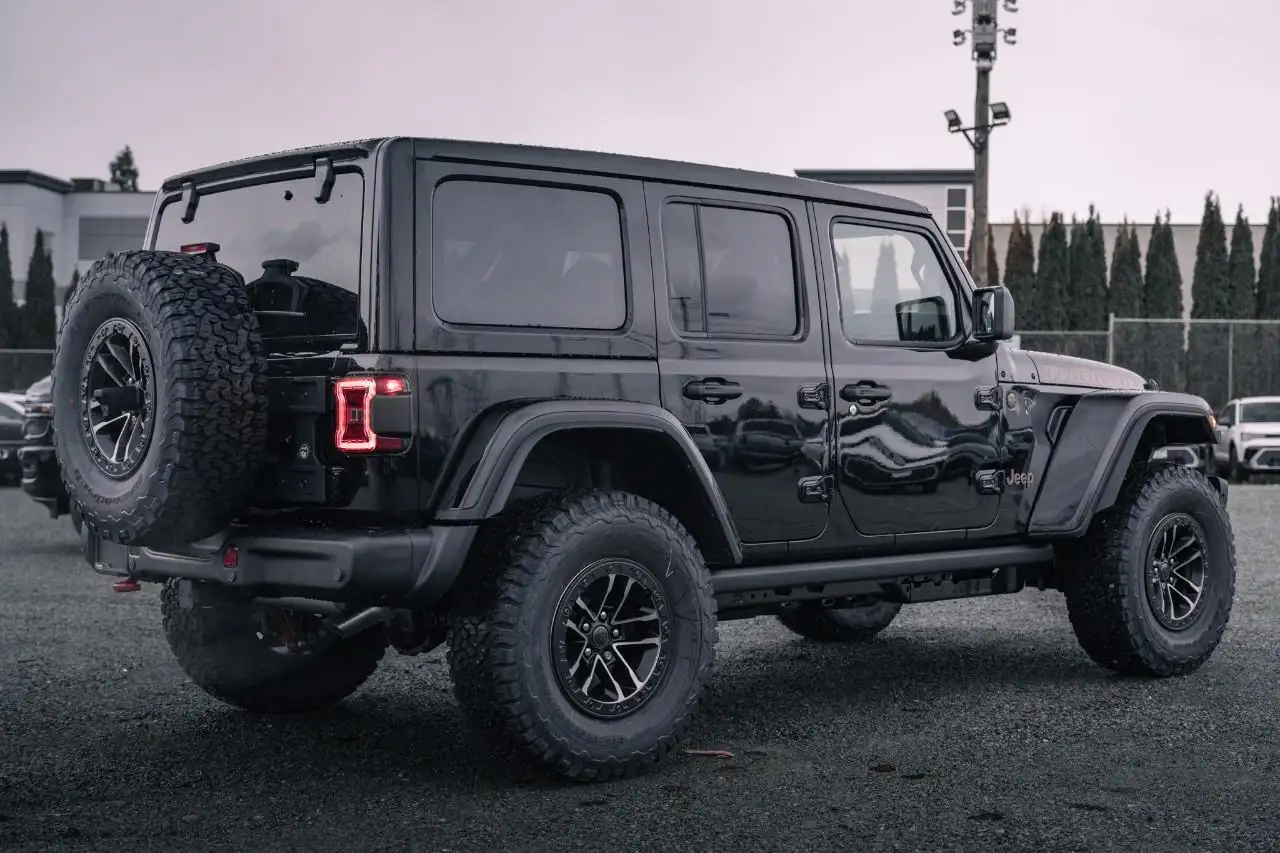 Jeep Wrangler снимка Jeep Wrangler