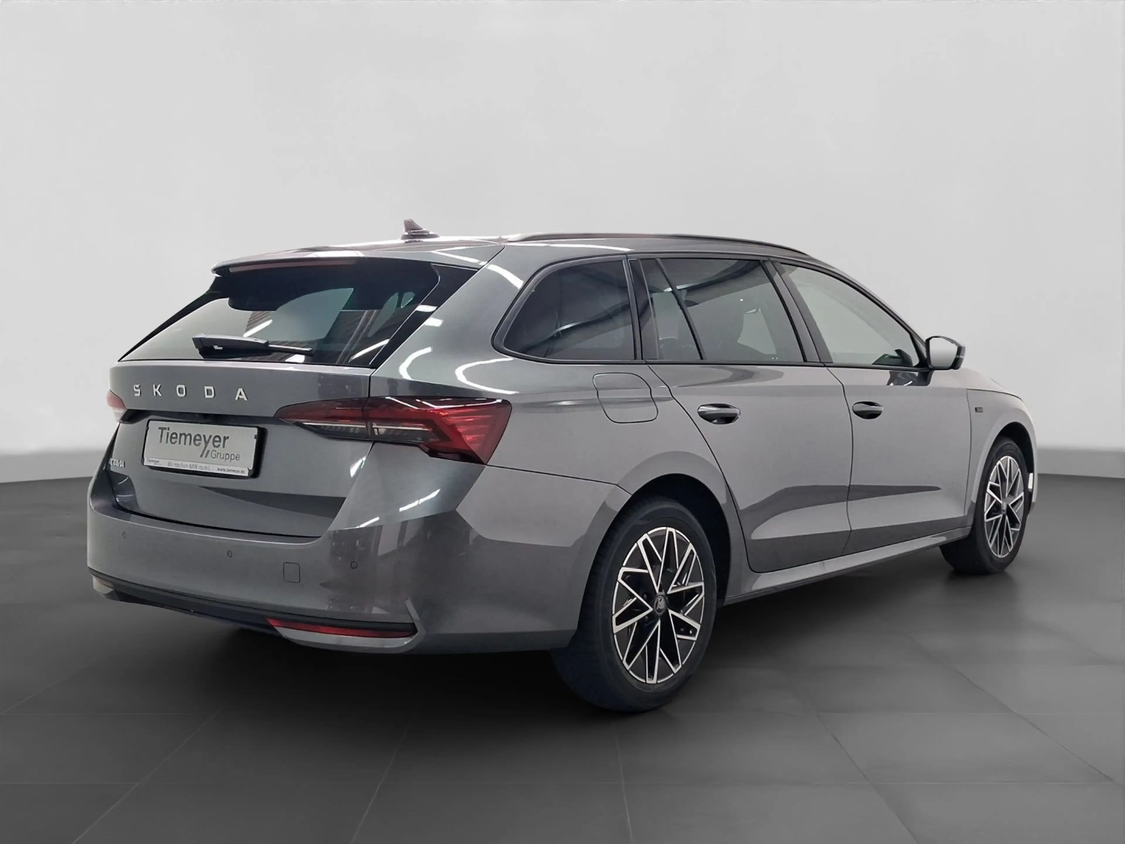 Skoda Octavia Combi 2.0 TDI DSG TOUR MATRIX LM17 CANTO — photo 3