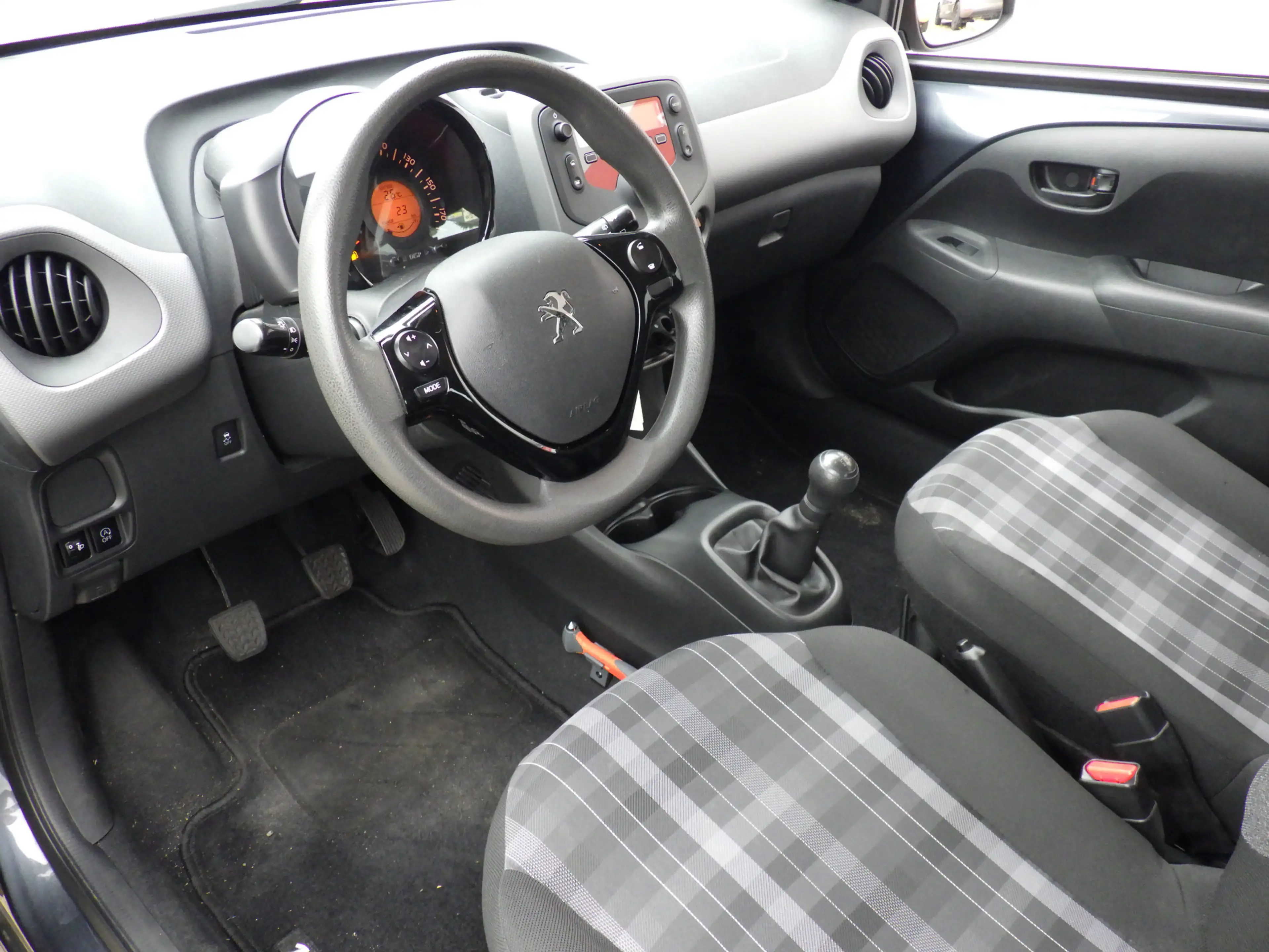 Peugeot 108 1.0 e-VTi Active Airco, 5 DRS NL/NAP! — photo 5