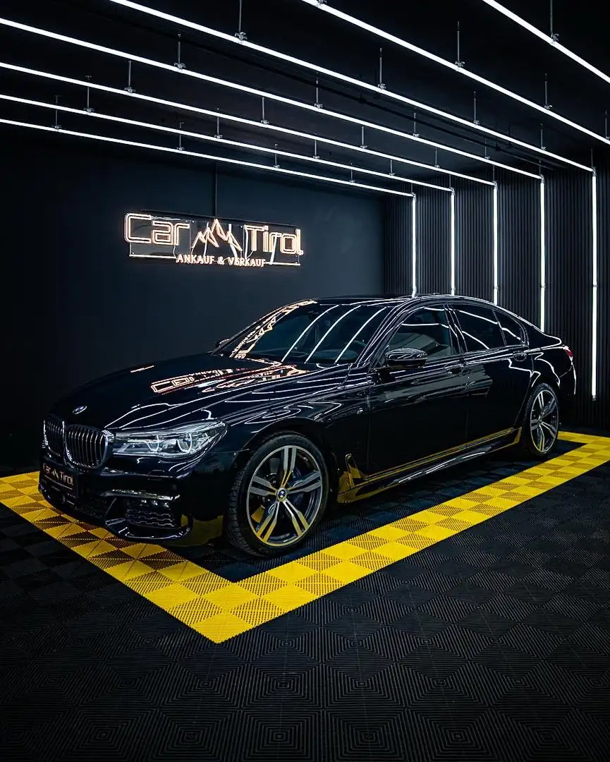 BMW 750 750d xDrive Aut. Noir - 2