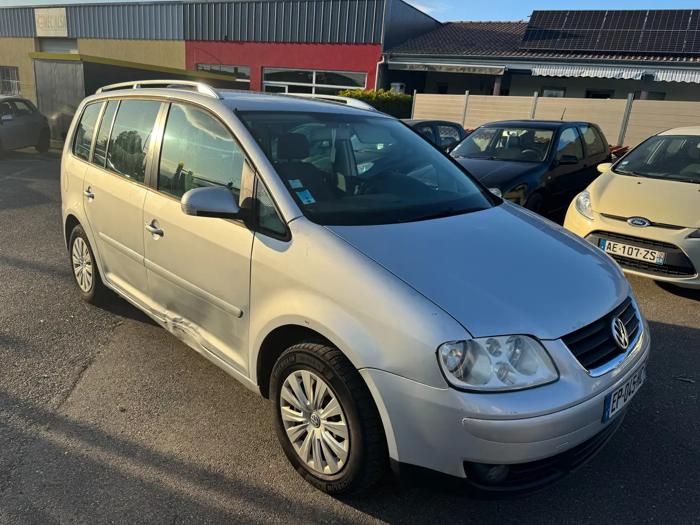 Volkswagen Touran Touran TDI 136 Confort 5pl Gris - 1