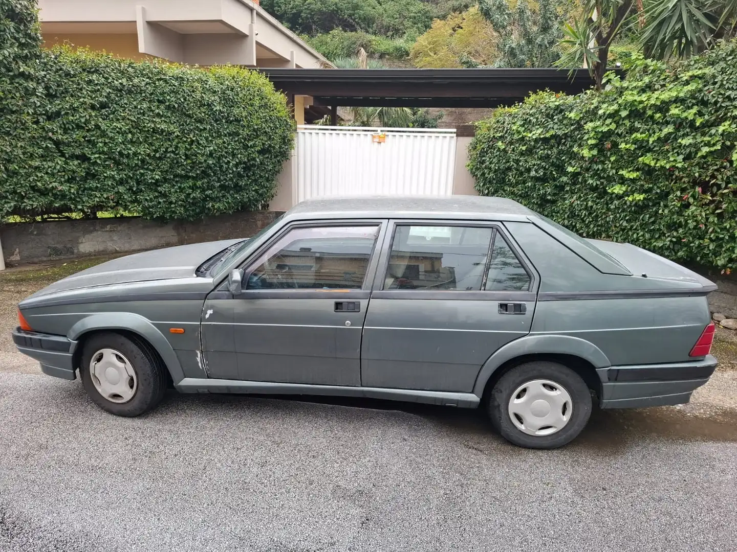 Alfa Romeo 75 1.8 ie - 1