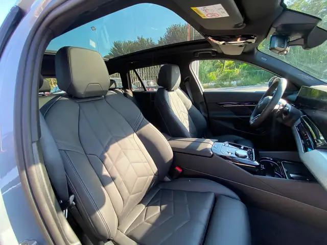 BMW M view 12