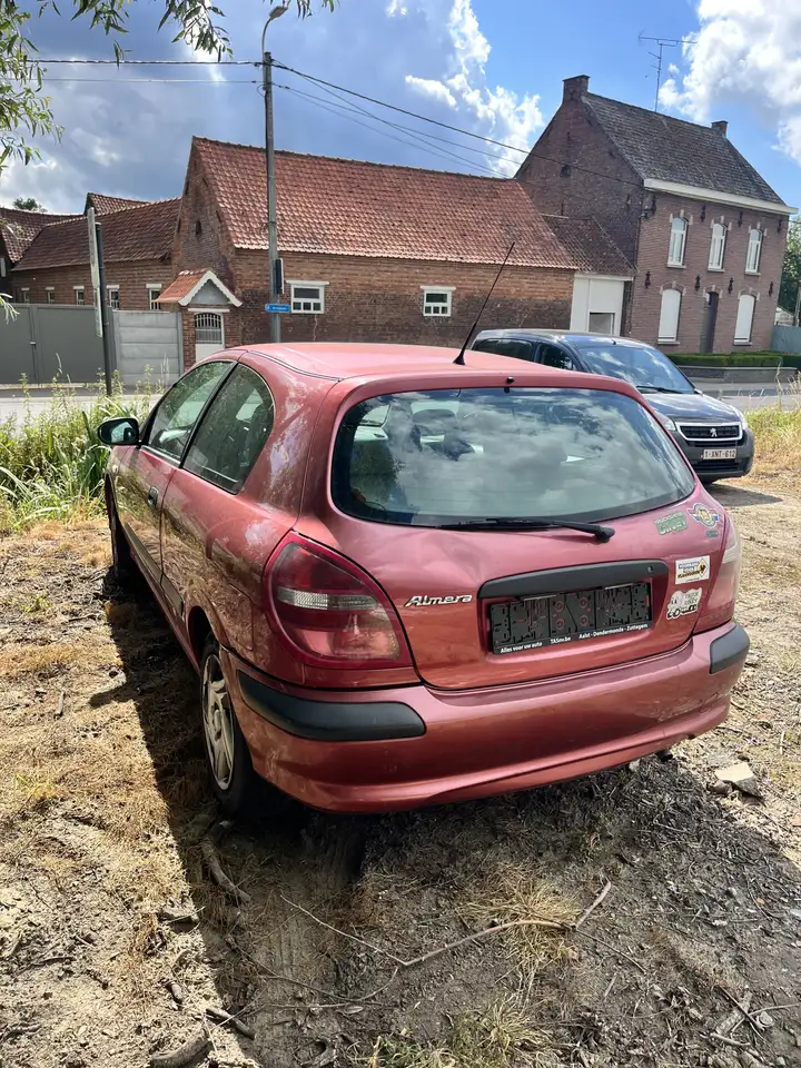 Nissan Almera 1.5i 16v Ambience, foto 4