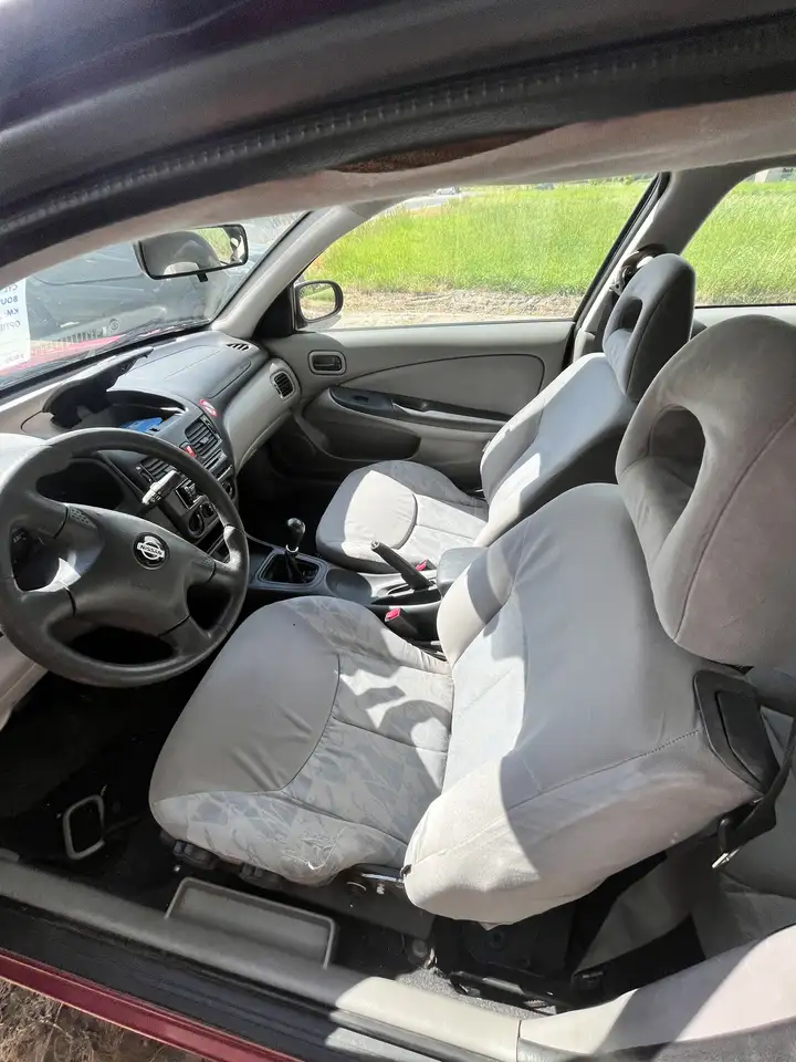 Nissan Almera 1.5i 16v Ambience, foto 11