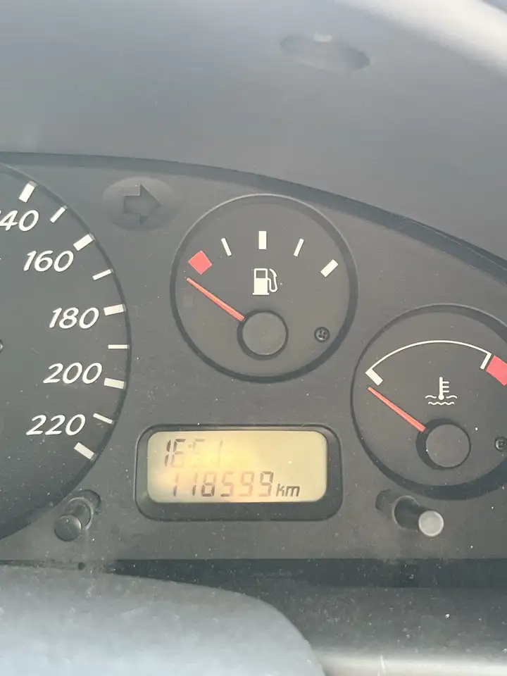 Nissan Almera 1.5i 16v Ambience, foto 7