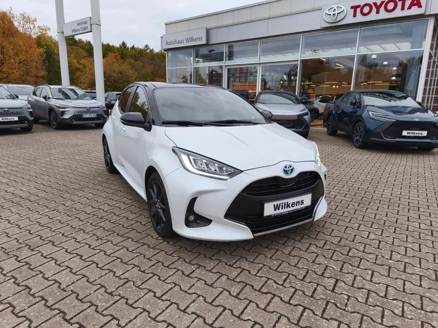 Toyota Yaris Hybrid Style Weiß - 1