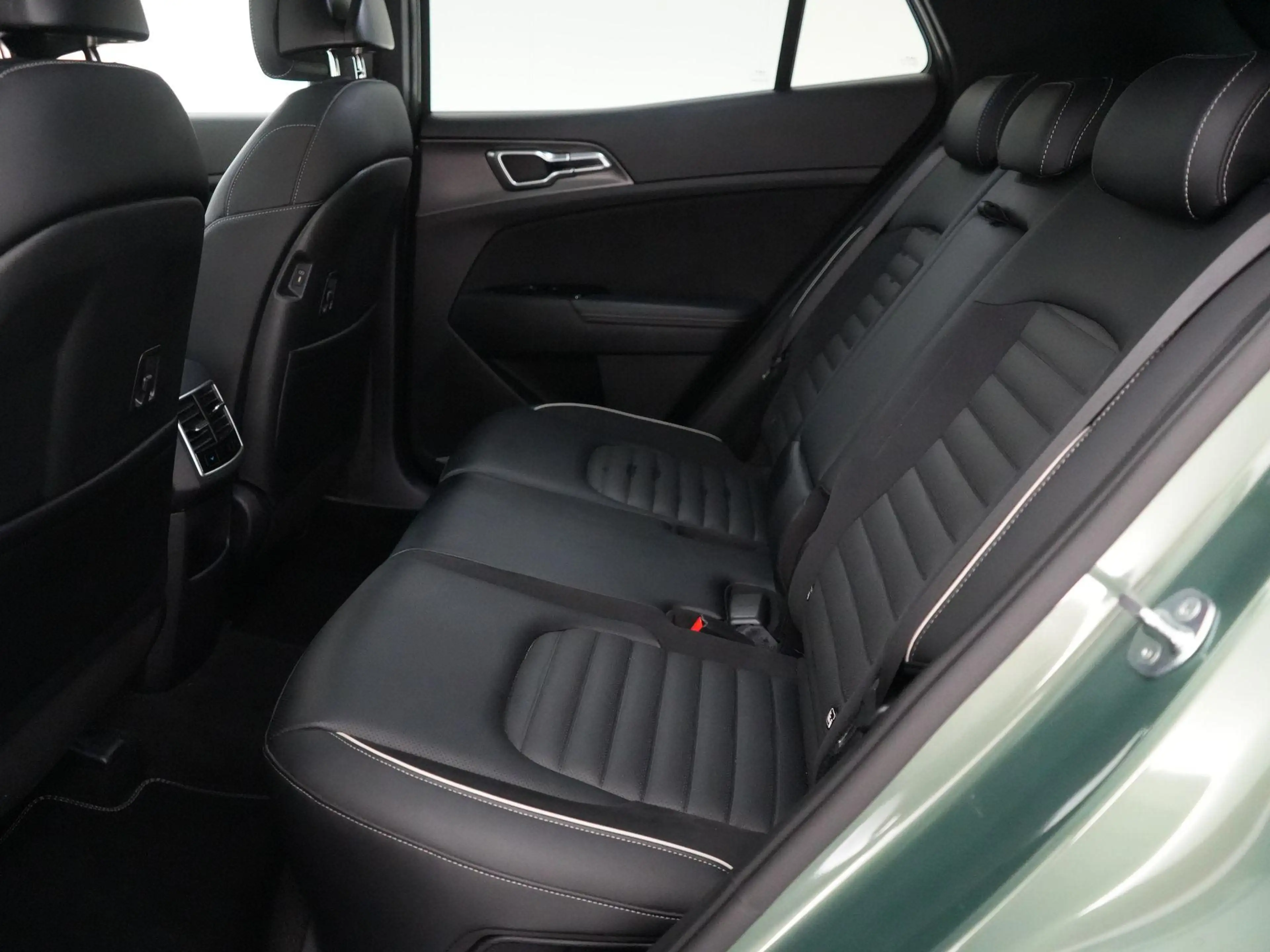 Kia Sportage 1.6 T-GDi 48V 7DCT GT Line — photo 15