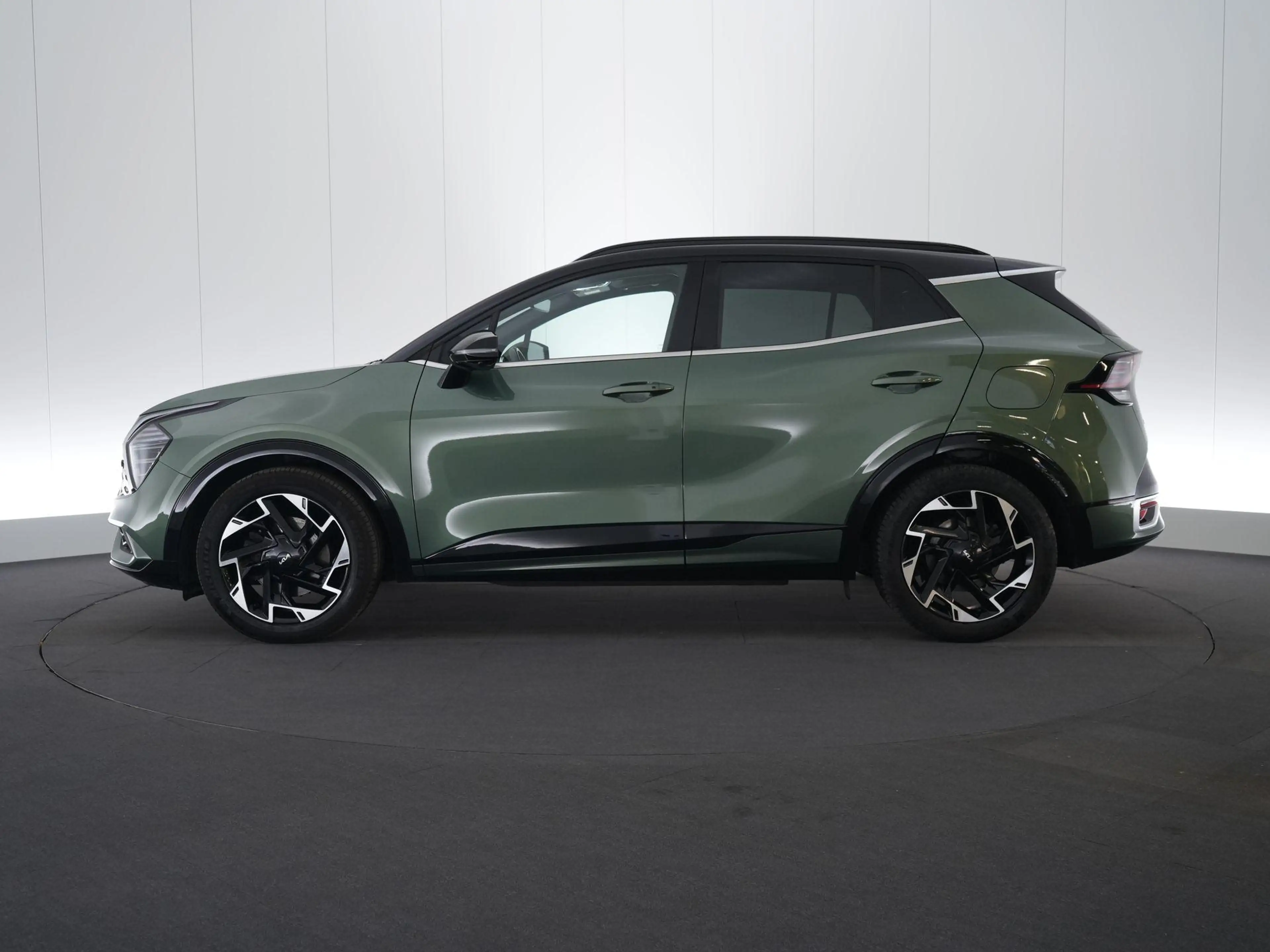 Kia Sportage 1.6 T-GDi 48V 7DCT GT Line — photo 4