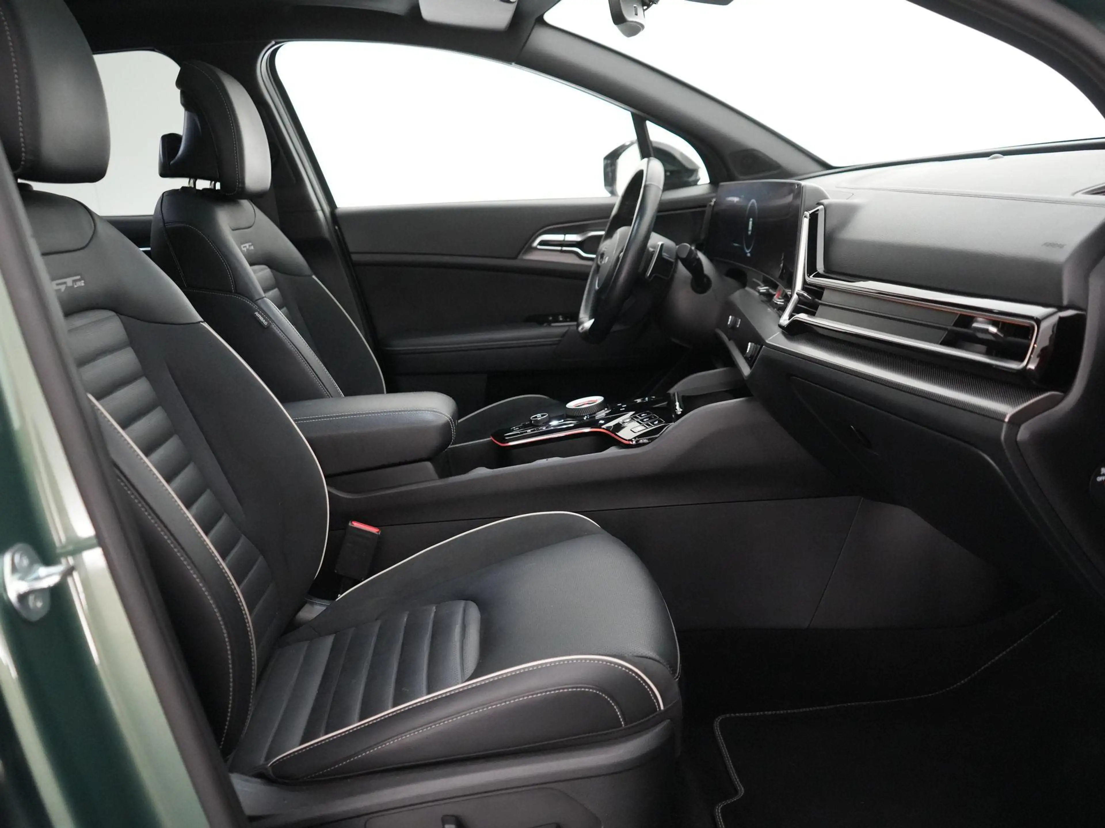Kia Sportage 1.6 T-GDi 48V 7DCT GT Line — photo 12