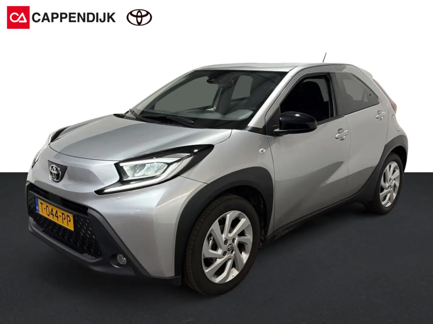 Toyota Aygo X 1.0 VVT-i MT first Grijs - 1