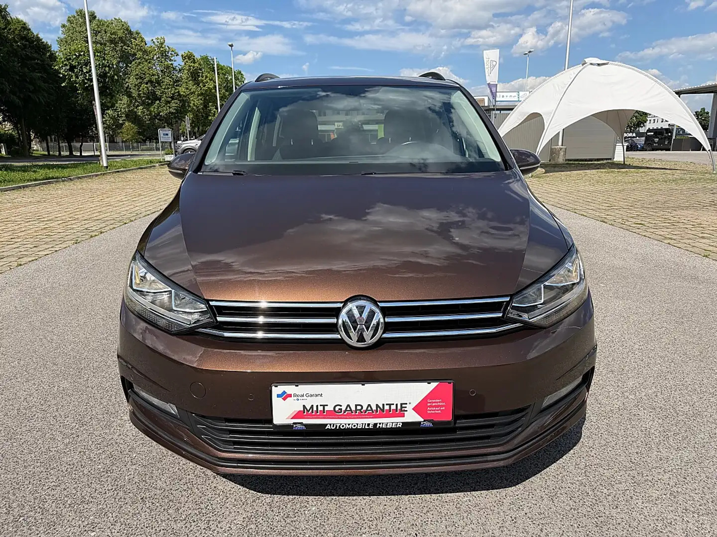 Volkswagen Touran Comfortline 1,6 SCR TDI DSG Massage Klimaautoma... Braun - 2