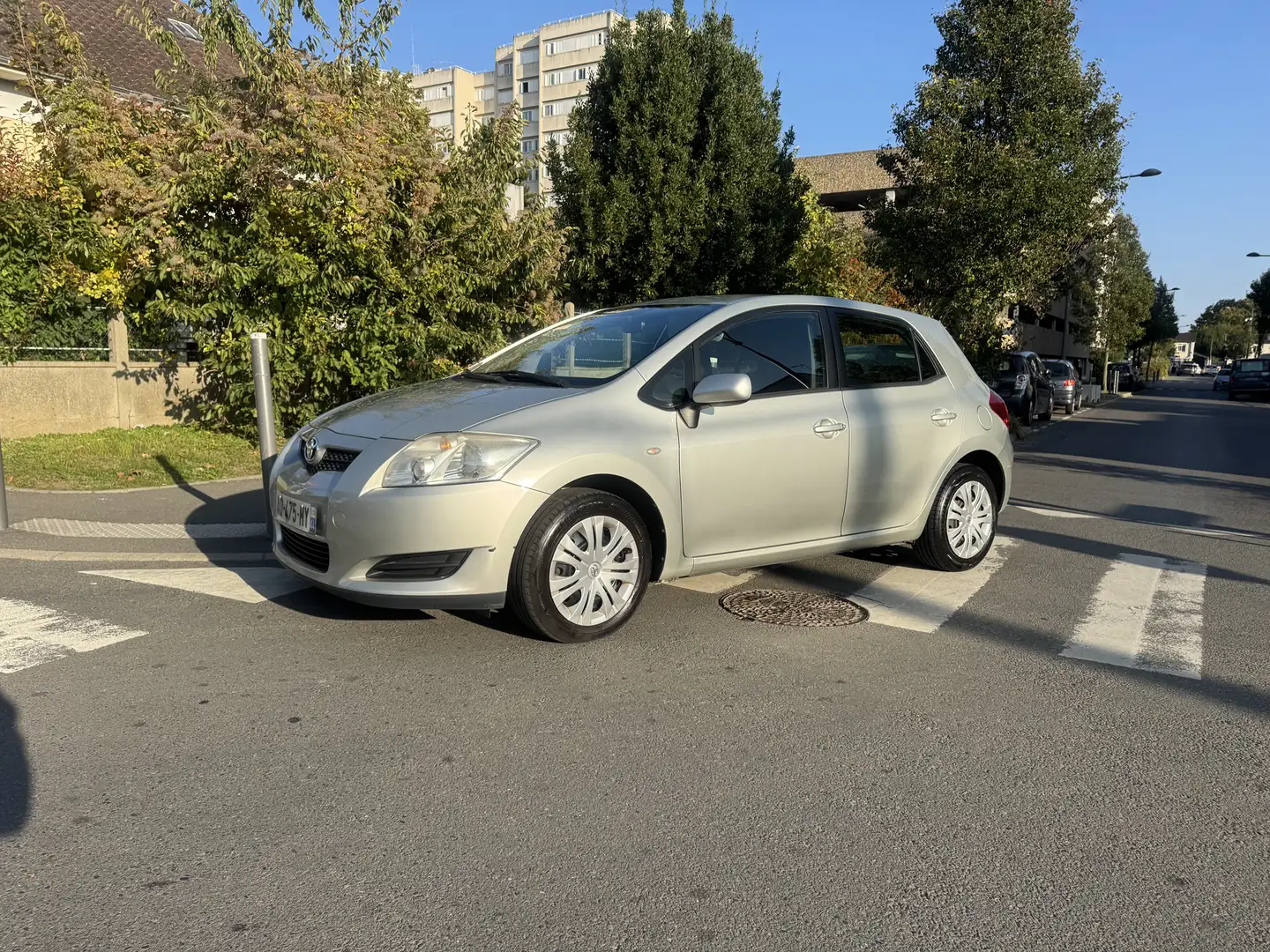 Toyota Auris 97 VVT-i Linéa Terra - 1